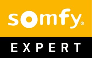 Somfy Expert-Logo für Sonnenschutz und Handwerk in Gütersloh, OWL. Montage von Markisen, Rollladen, Raffstoren, Insektenschutz.
